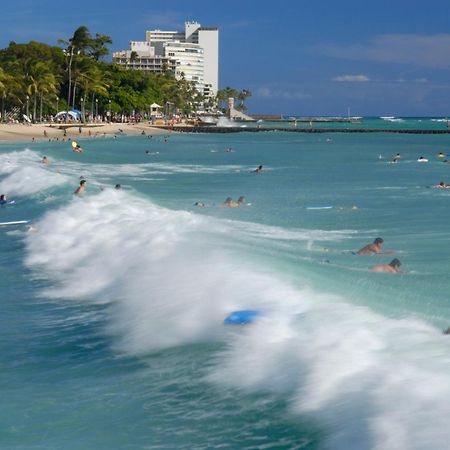 Renovated With City View At Aqua Palms Waikiki โฮโนลูลู ภายนอก รูปภาพ